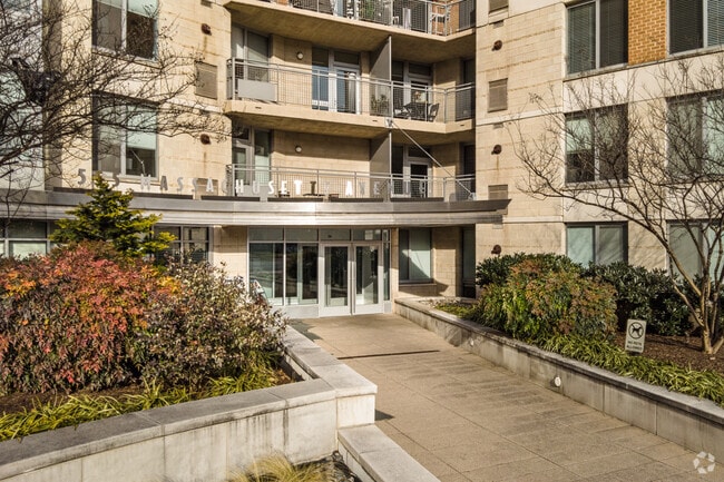 Photo - 555 Massachusetts Ave NW