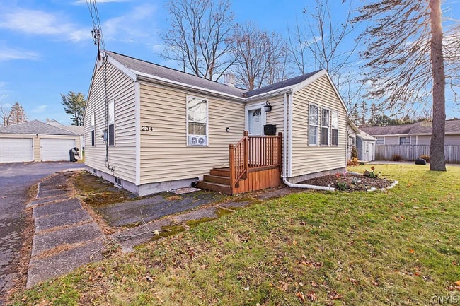 Photo - 204 Breman Ave