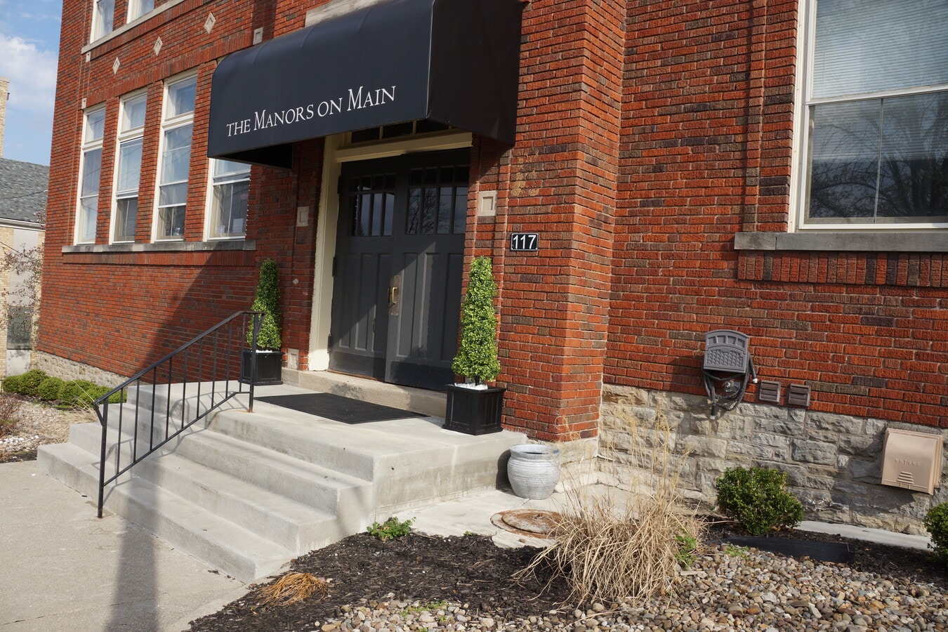 Manors On Main - Manors On Main