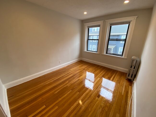 Photo - 16 Elko St Unit 1