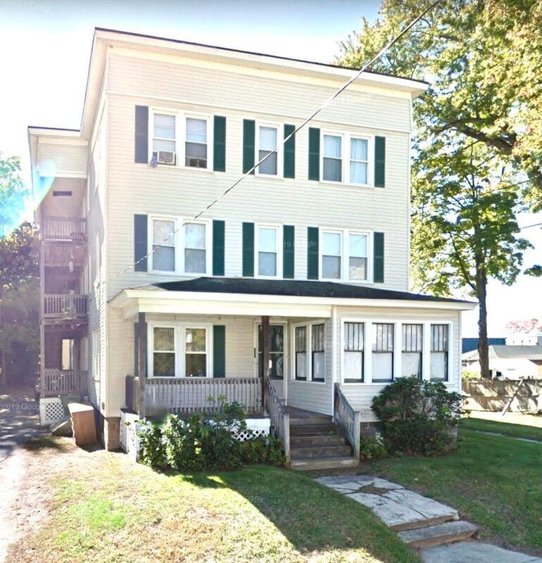 Photo - 70 Maple St