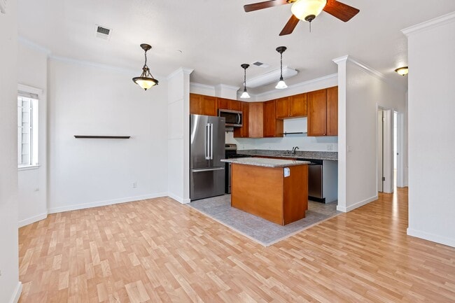Photo - 225 Valley Oak Dr Unit 225