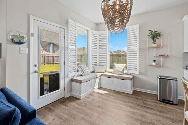 Photo - 294 Windsor Woods