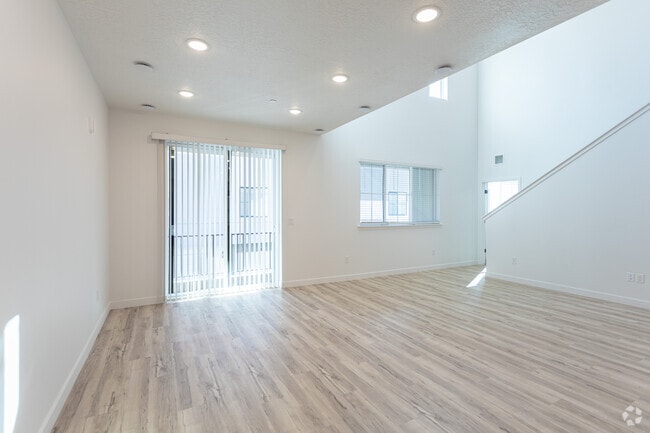 3BR, 2.5BA - 1,791SF - Living Room