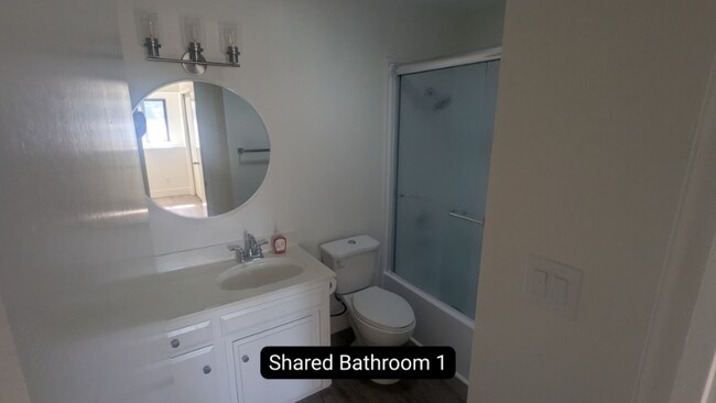 Photo - 6851 Albury St