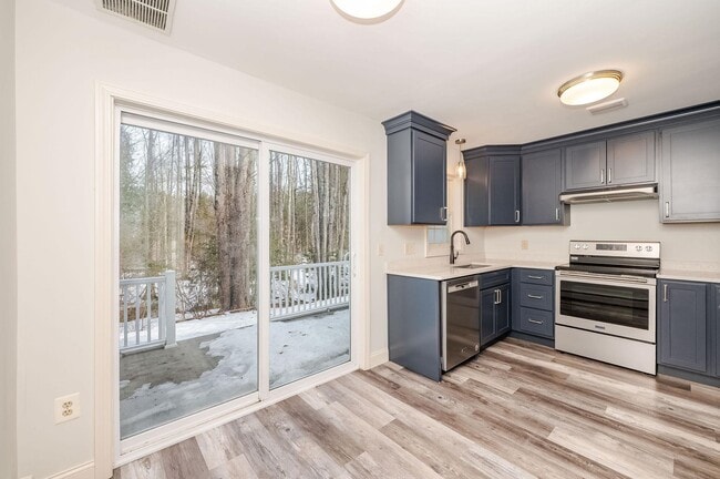 Photo - 75 Woodland Green