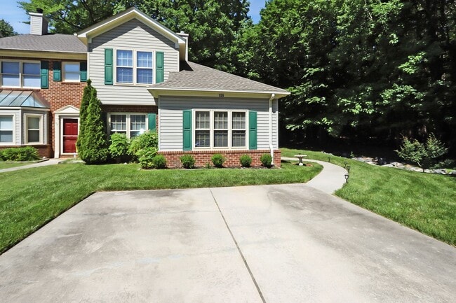 Photo - 109 Larkspur Hollow