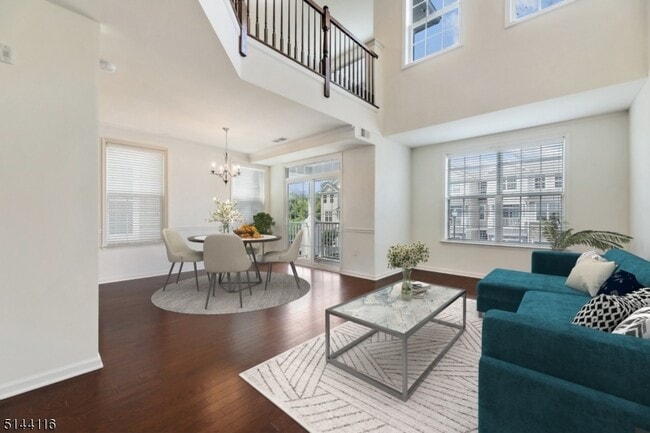 Photo - 52 Autumn Way