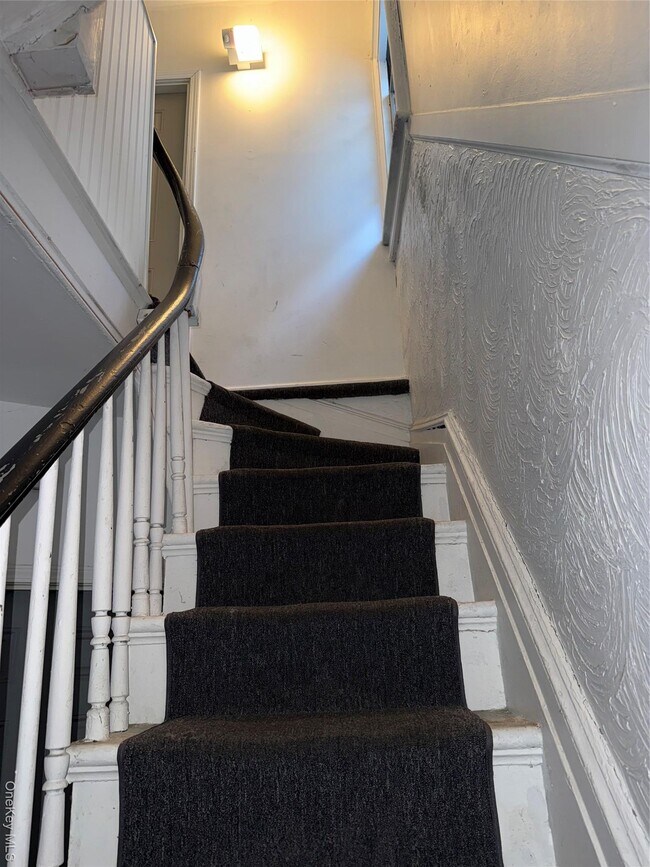 Photo - 54 Gifford Ave