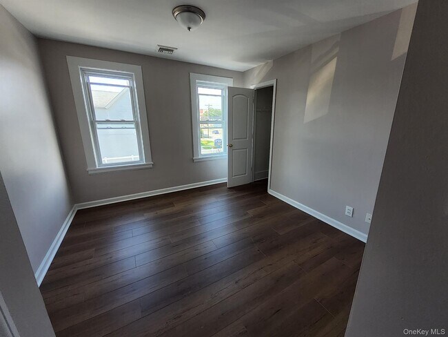 Photo - 90 Hempstead Ave