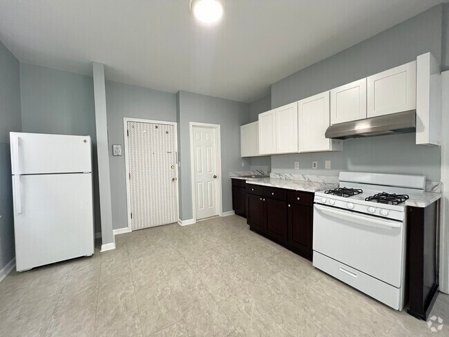 Building Photo - 235 Avenue E Unit 3F Rental