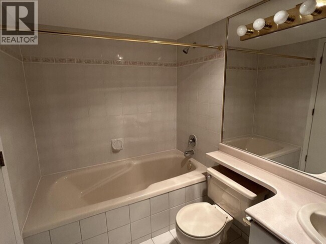 Photo - 1190 Pipeline Rd