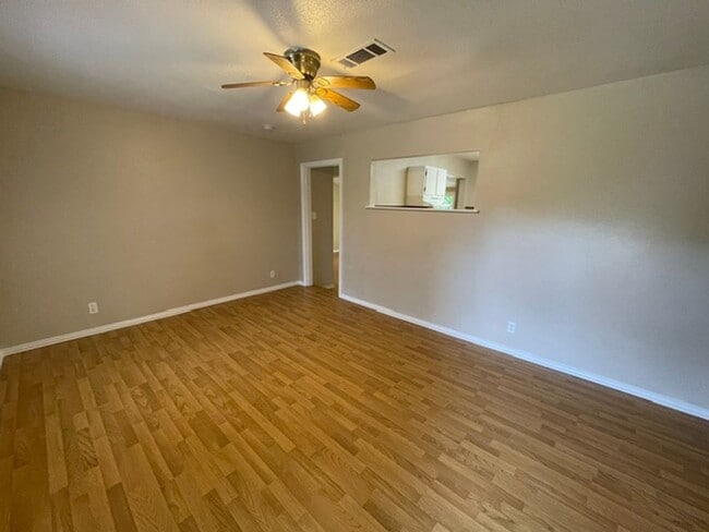 Photo - **AVAILABLE NOW** Charming 2 Bedroom 1 Bath Home in White Settlement