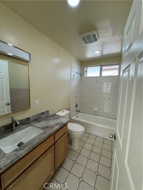 Photo - 3538 W 108th St