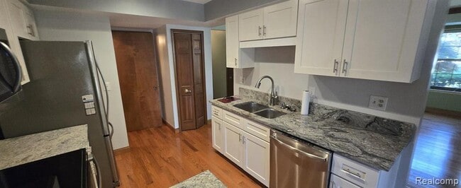 Photo - 364 Meadow Bridge Dr