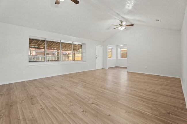 Photo - 16426 Forest Bend Ave