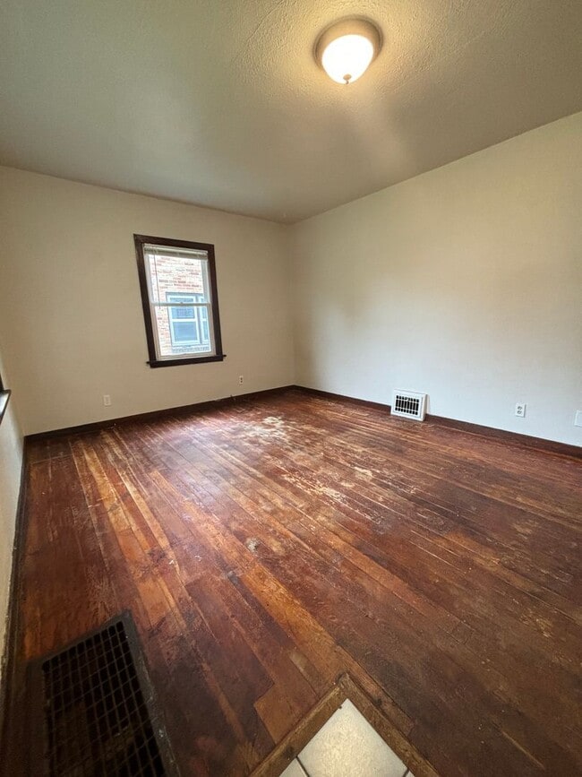 Photo - Charming 2 Bedroom 1 Bath Single Family Ho...