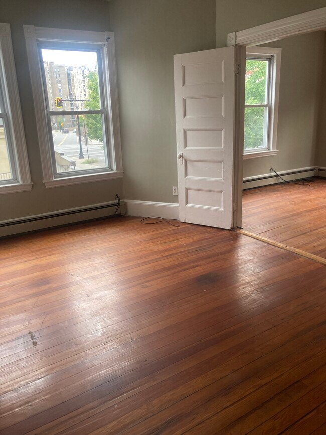 Photo - 77 Walnut St Unit 1