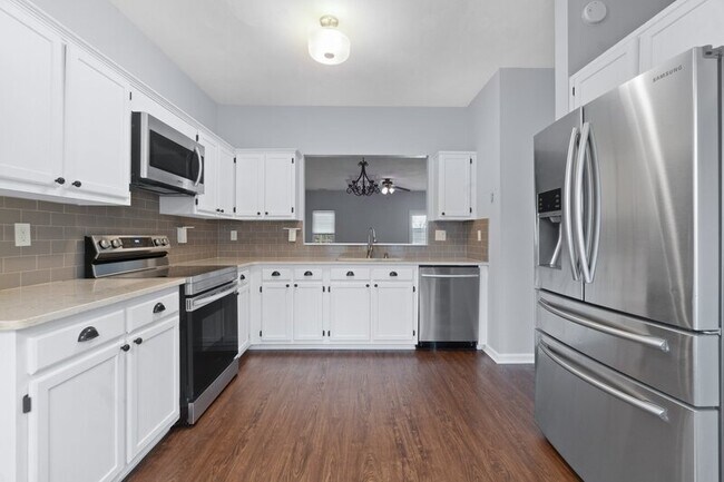 Photo - 3708 Gateway Pl