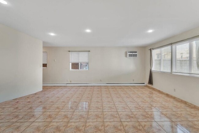 Photo - 226 49th St Unit 2
