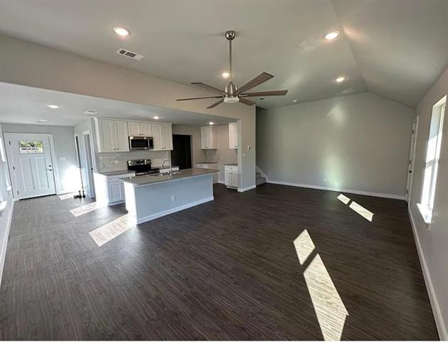 Photo - 1700 E Powell Ave