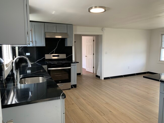 Building Photo - 424 Dixwell Ave Unit #2