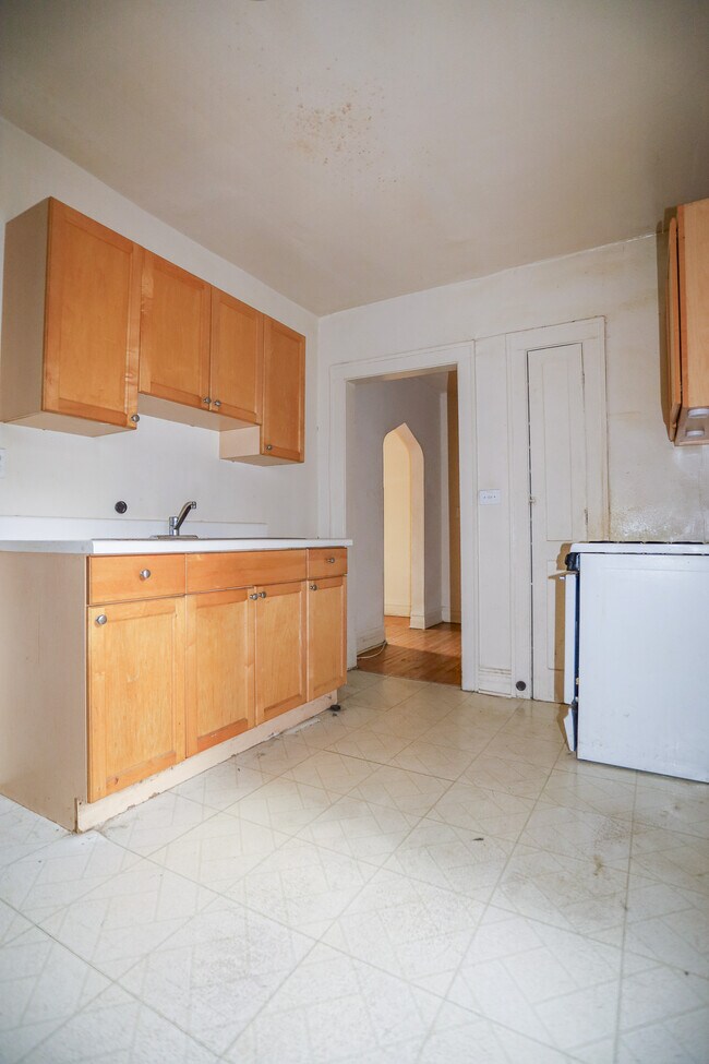 Photo - 2958 N Seeley Ave Unit 1