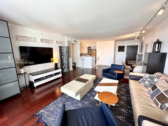 Photo - 1500 Bay Rd Unidad 1002S