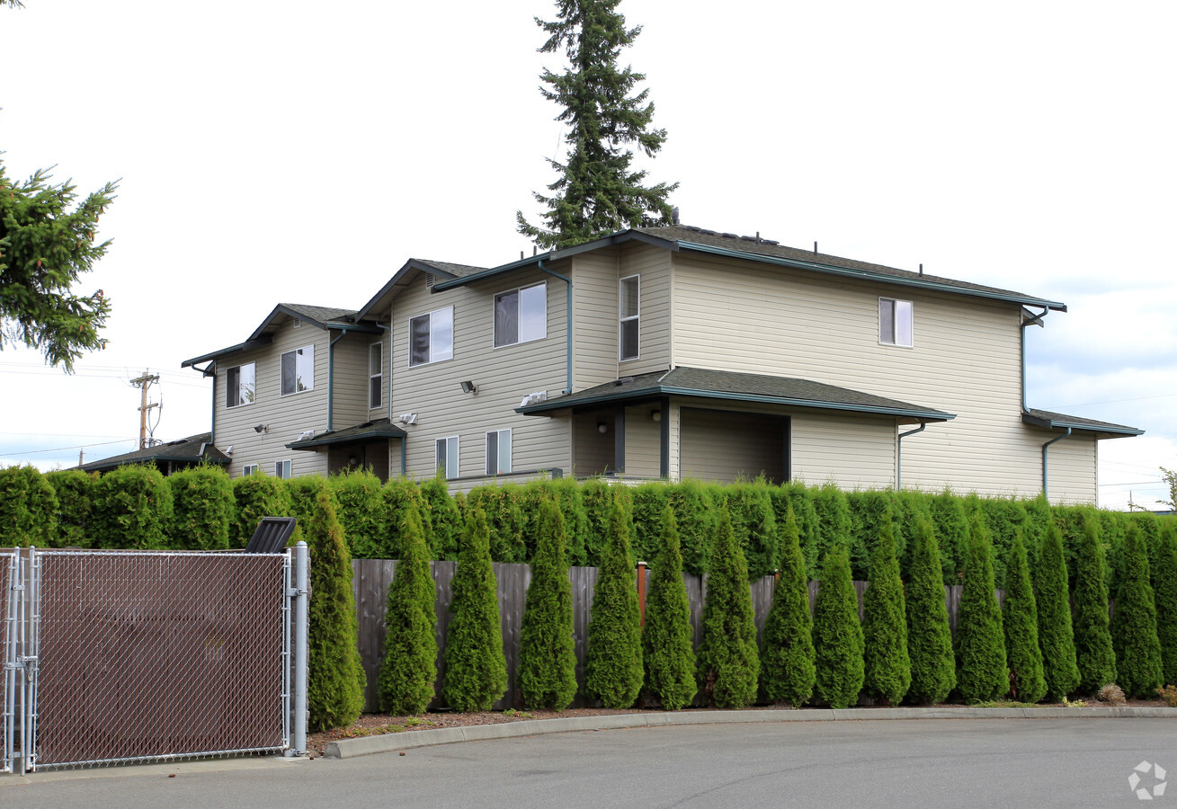 Photo - Forest Green Apartments