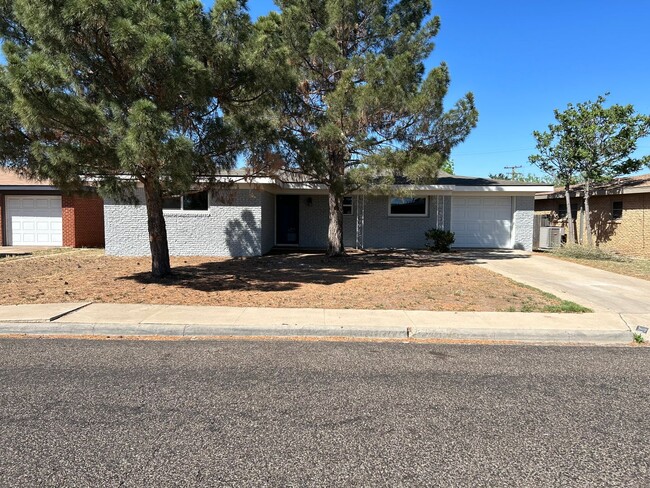 Photo - Beautiful Home on the Eastside!