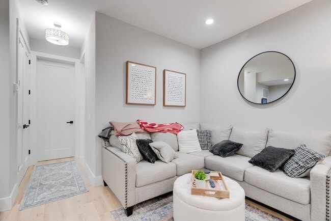 Photo - 287 Webster Ave Unit 2