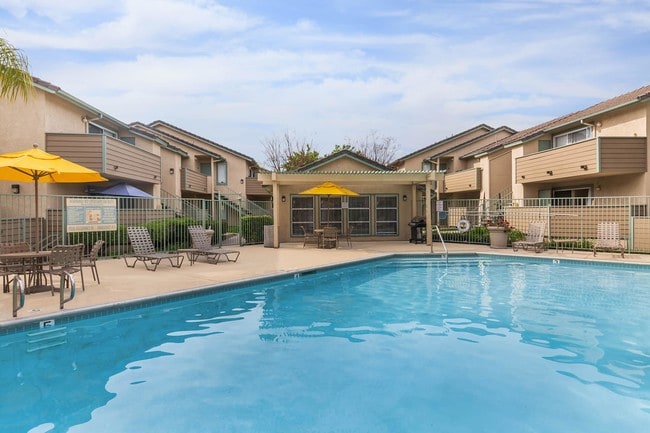 Photo - Windrose Apartments