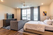 Living Room / Bedroom