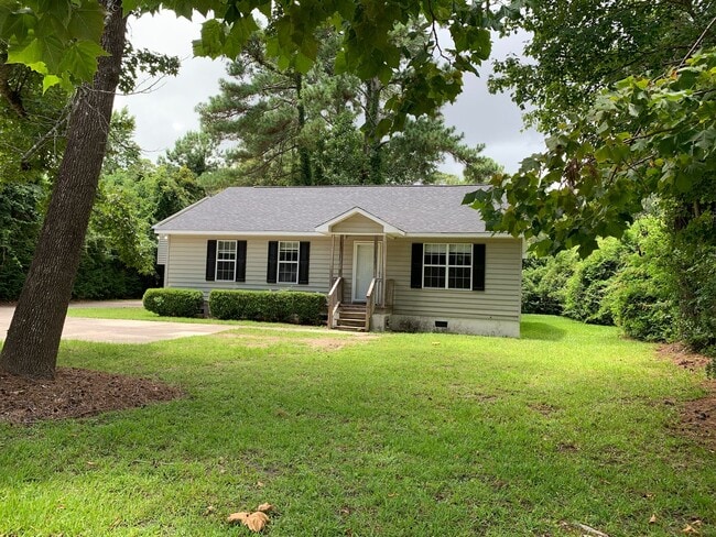 Building Photo - $500 OFF 1ST MONTH'S RENT! Water/Sewer/Tra... Rental