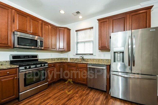 Photo - 5194 Celtic Dr