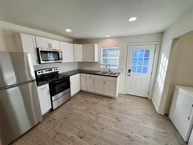 Photo - 1120 W Frey