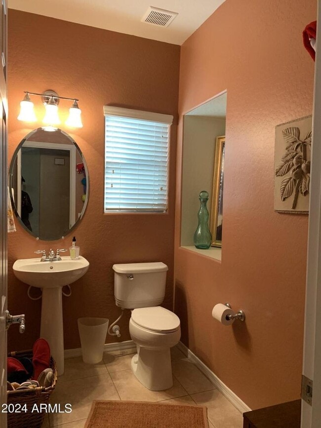 Photo - 1940 W Faria Ln