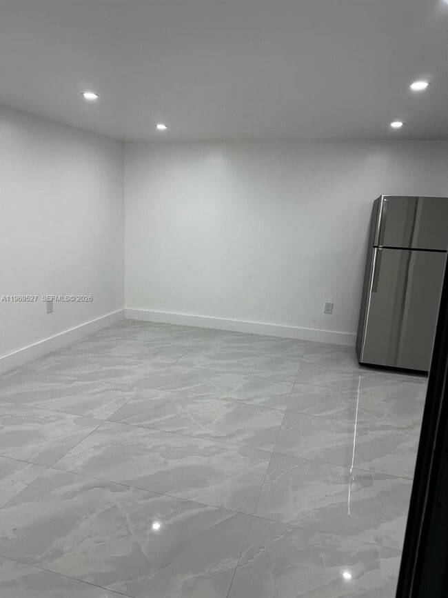 Photo - 770 SE 4th Pl Unit 770