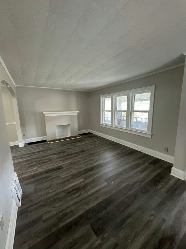 Photo - 623 Storer Ave