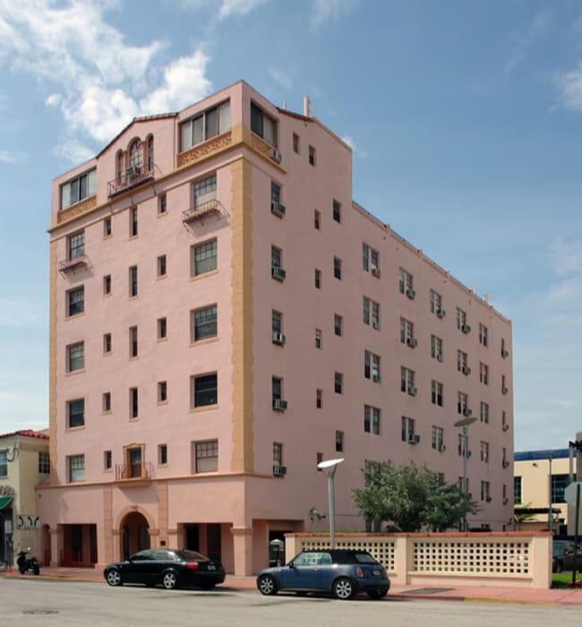 Building Photo - 237 23rd St Unit 304