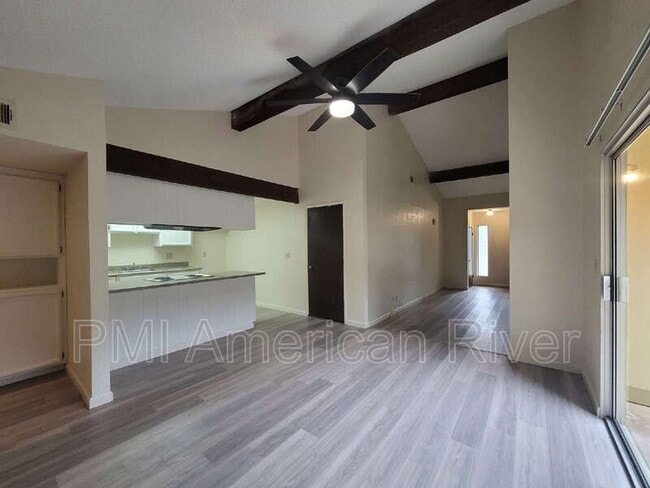 Photo - 9138 Nasreen Dr