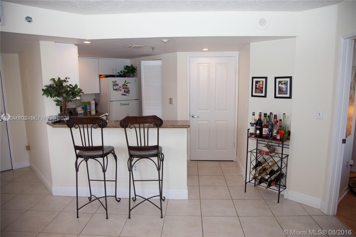 Photo - 2351 Douglas Rd Unit 909
