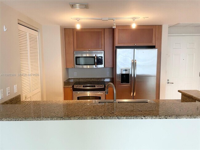 Photo - 55 Merrick Wy Unit 702