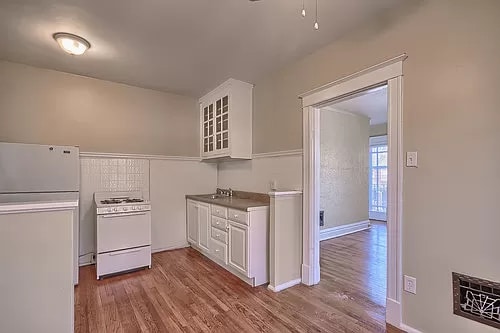 Photo - 5018 Lindenwood Ave Unit 5018 1F