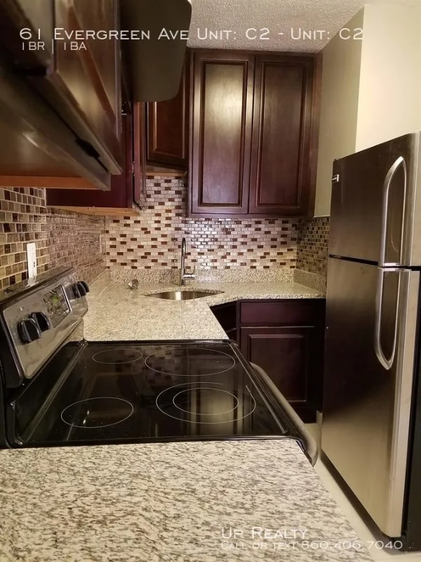 Photo - 59-61 Evergreen Ave Unit 103