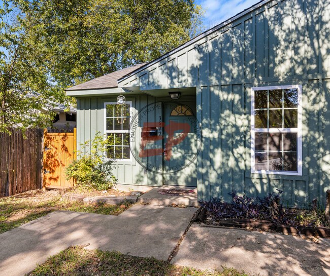 Building Photo - 3627 Colcord Ave