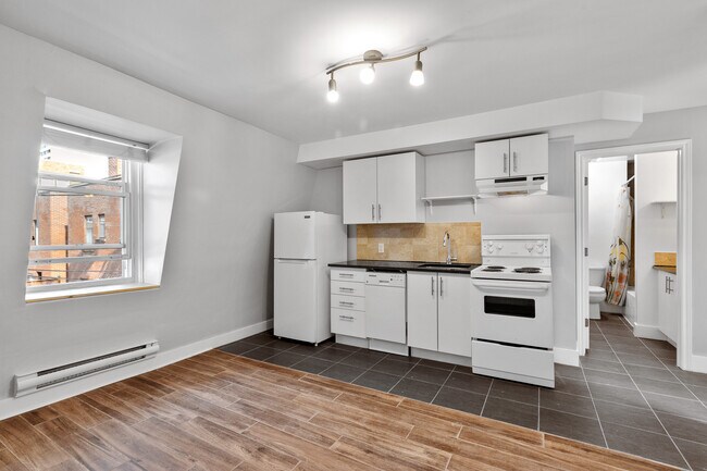 Photo - 467-467 Slater St. Unit 214