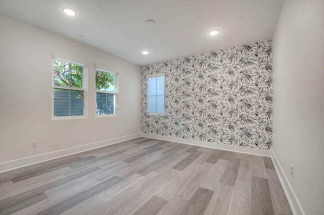 Guest bedroom - 855 Home Ave