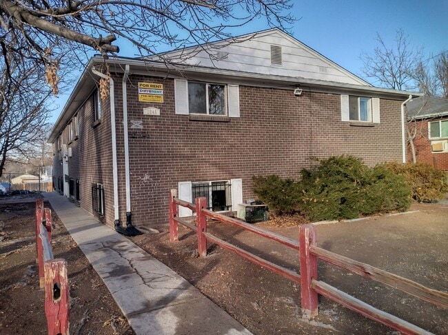 Photo - 1941 Clinton St Apartment