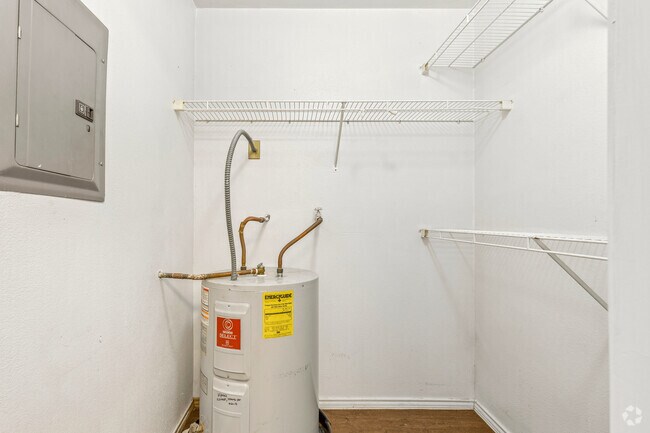 Studio - 500SF